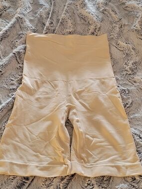 Shapermint High-Waist Beige Shaping Shorts